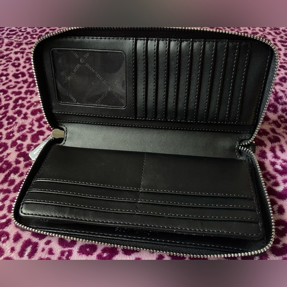 MICHAEL KORS WALLET,Michael Kors Black Pebbled Leather Wallet - Picture 10 of 15